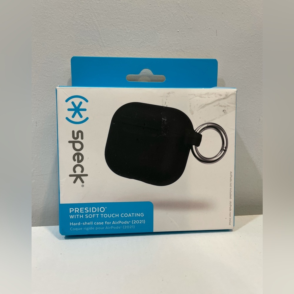 NWT Speck AirPod Pro Case